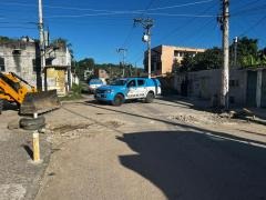 Policiais do 7º BPM removem 15 toneladas de barricadas em São Gonçalo